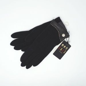 BNWT Oaks London Womens' Gloves